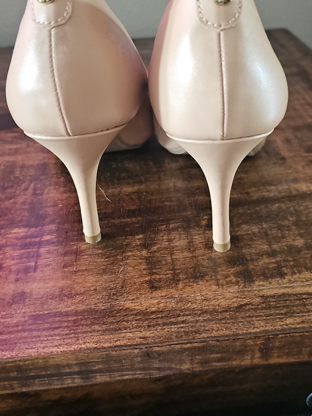 NWOT Rampage Women's Beige Pointed-Toe Stiletto Pumps SIZE 9 - Picture 3 of 5